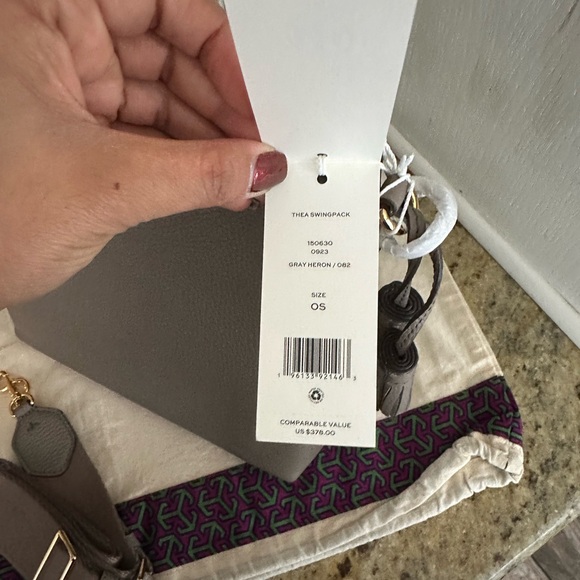 New Tory burch Thea Swingpack crossbody / shoulder bag / 2 straps in gray color - Picture 6 of 14